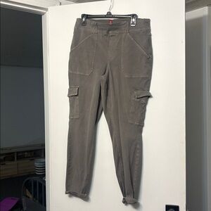 SPANX by Sara Blakey stretch twill ankle cargo pants Sz 1X greyish green
